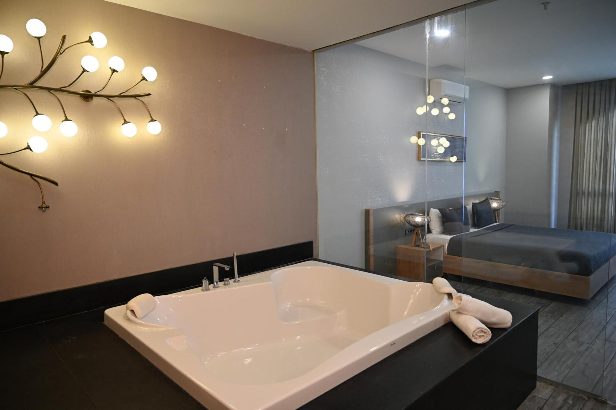 Agora Apart Otel